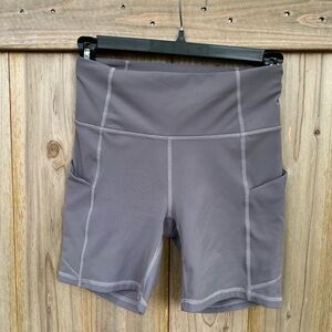 Fabletics PureLuxe Women's Light Purple Bike 6” Shorts